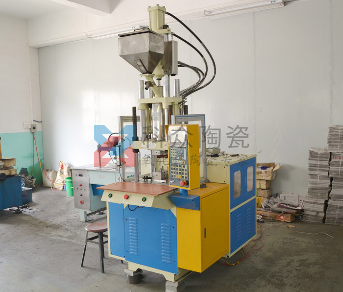 氧化鋯陶瓷新注射成型設(shè)備使用方法(圖)